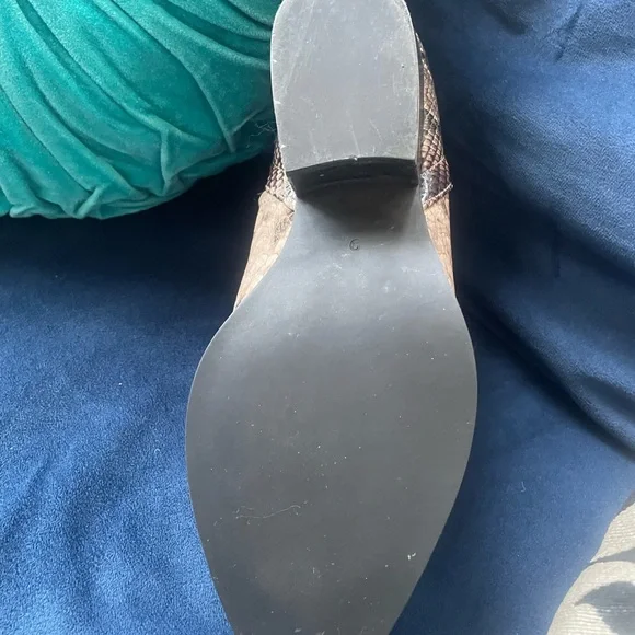 Jeffrey Campbell Black and Gray Snakeskin Ankle Boots - Picture 5 of 5